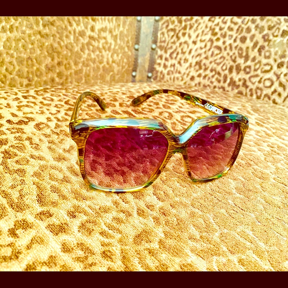 Beautiful Gatorz Sunglasses!❤️
